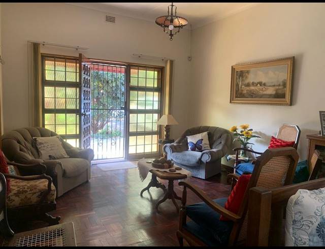 4 BEDROOM HOUSE FOR SALE IN KEMPTON PARK EXT 02